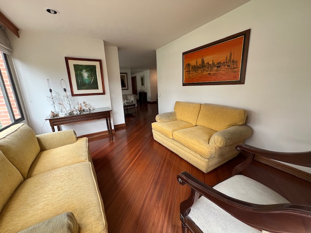Apartamento en venta en Chico Norte, Bogotá · foto 10 de 16