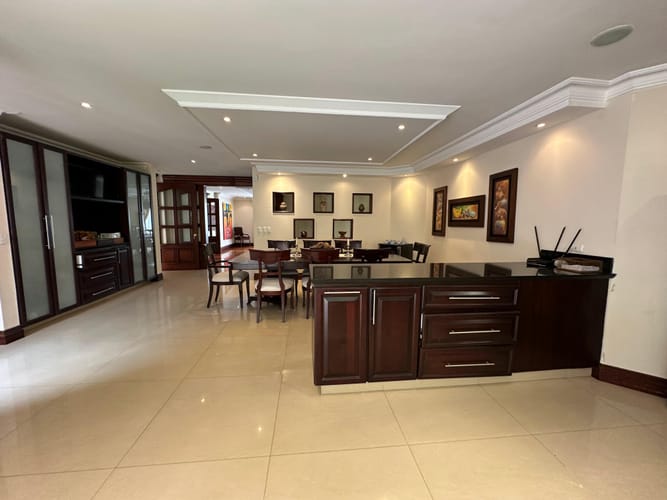 Casa de 4 alcobas en venta en Lagos De Torca, Bogotá, 1200 m² · foto 2 de 24