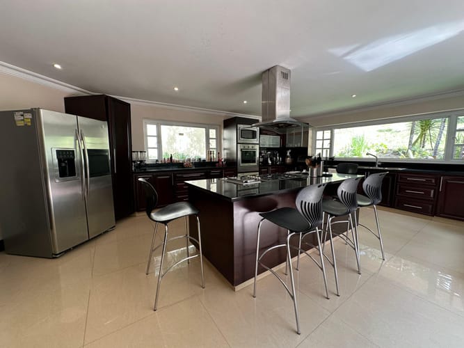 Casa de 4 alcobas en venta en Lagos De Torca, Bogotá, 1200 m² · foto 3 de 24