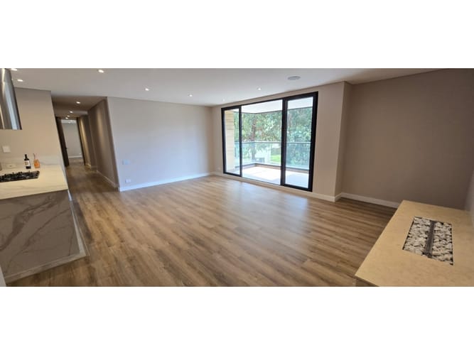 Apartamento de 3 alcobas en arriendo en Cerros De Suba, Bogotá, 172 m² · foto 4 de 24