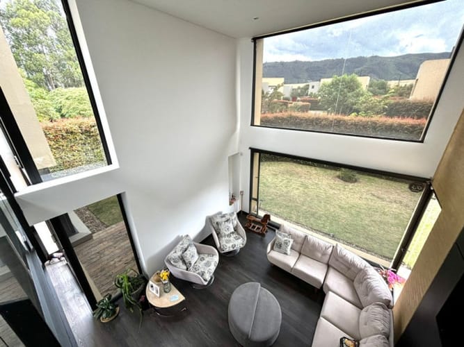 Casa de 4 alcobas en venta en Cota, 244 m² · foto 4 de 24