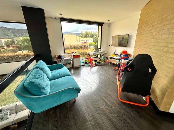 Casa de 4 alcobas en venta en Cota, 244 m² · foto 5 de 24