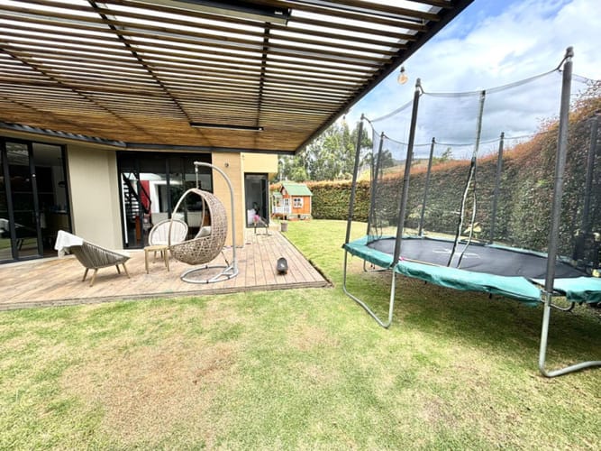 Casa de 4 alcobas en venta en Cota, 244 m² · foto 9 de 24