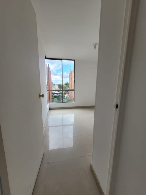 Apartamento de 3 alcobas en venta en Fontibon, Bogotá, 66 m² · foto 5 de 21