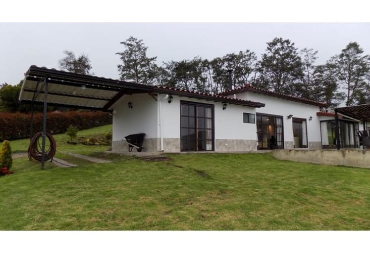 Casa de 5 alcobas en arriendo en Samaria, Chía, 180 m² · foto 3 de 22