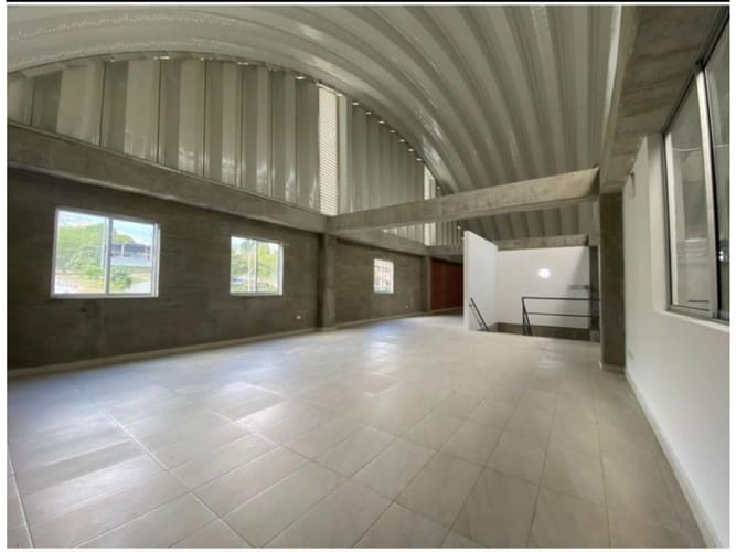 Bodega en arriendo en Actividad Multiple, Copacabana, 638 m² · foto 5 de 11