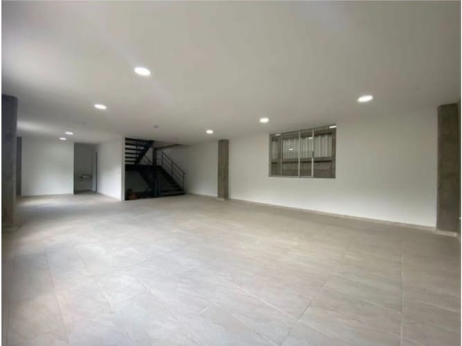Bodega en arriendo en Actividad Multiple, Copacabana, 638 m² · foto 8 de 11