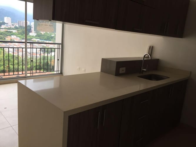Apartamento de 2 alcobas en venta en Lagos I, Floridablanca, 68 m² · foto 2 de 13