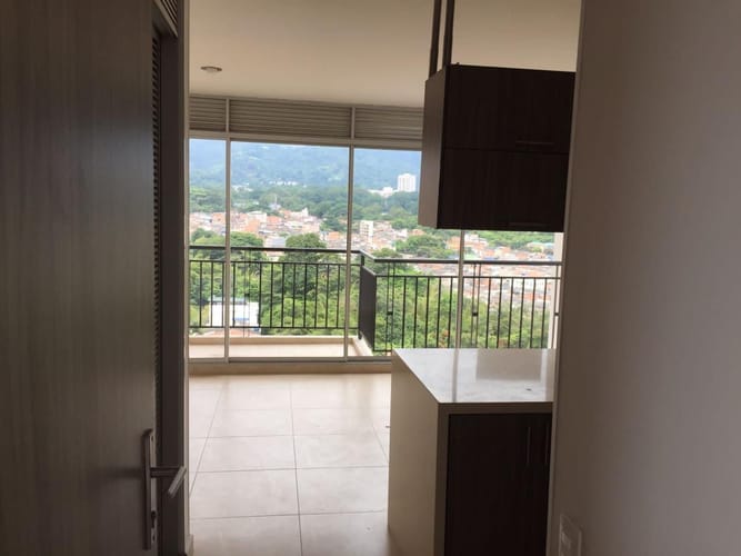 Apartamento de 2 alcobas en venta en Lagos I, Floridablanca, 68 m² · foto 5 de 13