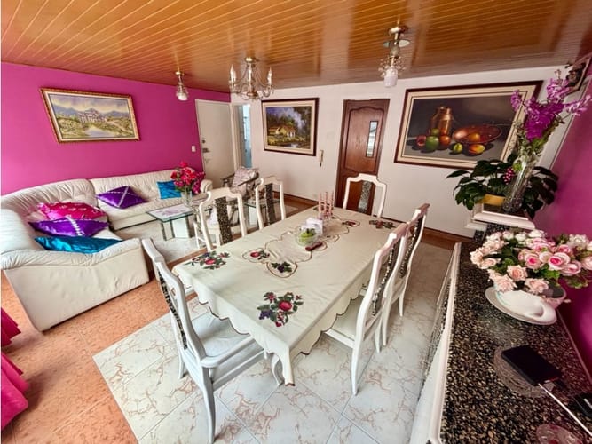 Apartamento en venta en Chapinero, Bogotá · foto 1 de 18