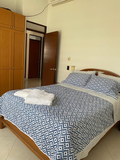 Casa de 4 alcobas en venta en Ricaurte, 200 m² · foto 12 de 24