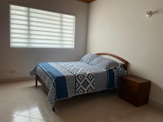 Casa de 4 alcobas en venta en Ricaurte, 200 m² · foto 13 de 24