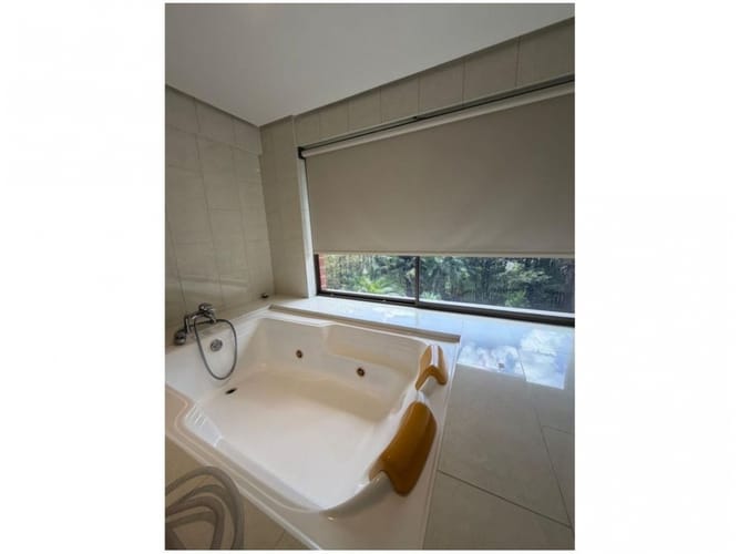 Casa de 5 alcobas en venta en La Sebastiana, Envigado, 408 m² · foto 16 de 17