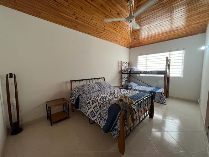 Casa de 4 alcobas en venta en Ricaurte, 200 m² · foto 14 de 24