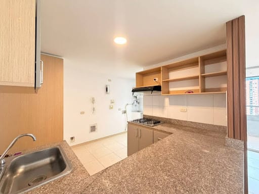 Apartamento de 3 alcobas en arriendo en Vegas De San Jose, Sabaneta, 90 m² · foto 2 de 19