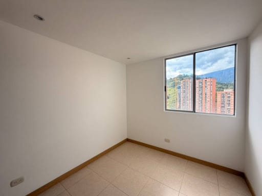 Apartamento de 3 alcobas en arriendo en Vegas De San Jose, Sabaneta, 90 m² · foto 5 de 19
