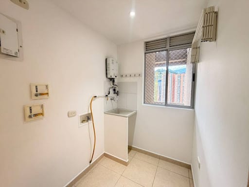 Apartamento de 3 alcobas en arriendo en Vegas De San Jose, Sabaneta, 90 m² · foto 14 de 19