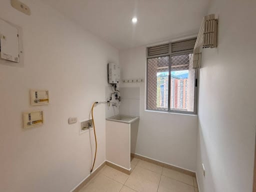 Apartamento de 3 alcobas en arriendo en Vegas De San Jose, Sabaneta, 90 m² · foto 15 de 19