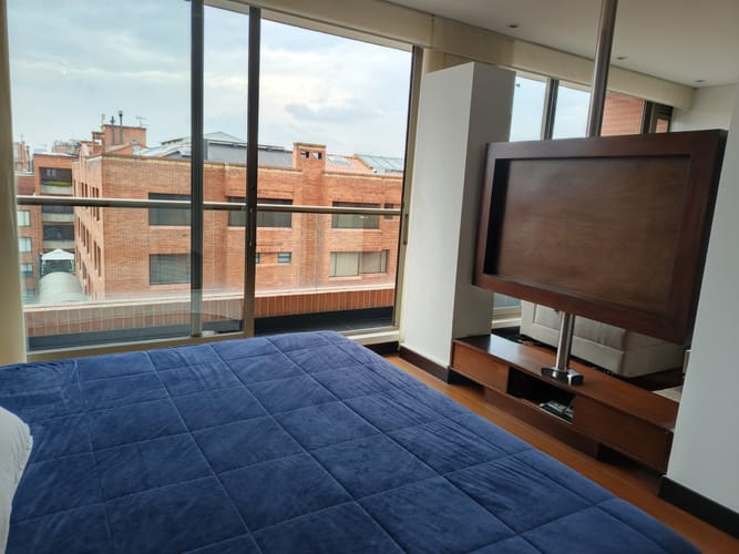 Apartaestudio en venta en Chicó Navarra, Bogotá, 58 m² · foto 6 de 18