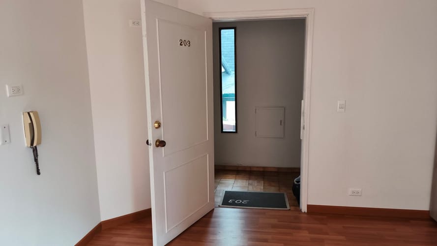 Apartaestudio en venta en Santa Barbara, Bogotá, 31 m² · foto 4 de 8