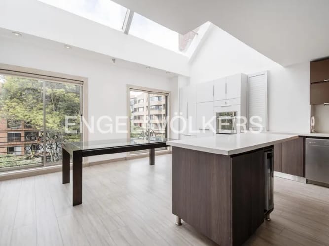 Apartamento de 3 alcobas en venta en Chico Norte, Bogotá, 214 m² · foto 8 de 24