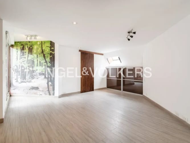 Apartamento de 3 alcobas en venta en Chico Norte, Bogotá, 214 m² · foto 2 de 24