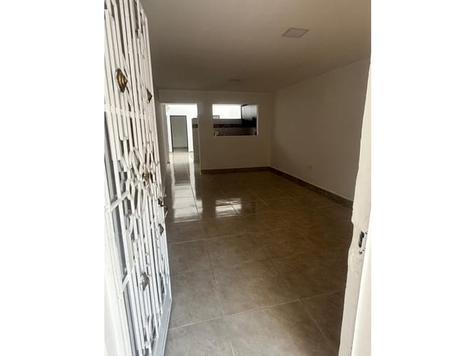 Casa de 6 alcobas en venta en San Carlos, Cali, 140 m² · foto 6 de 14