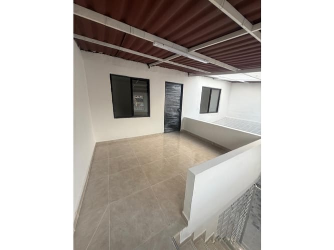 Casa de 6 alcobas en venta en San Carlos, Cali, 140 m² · foto 11 de 14