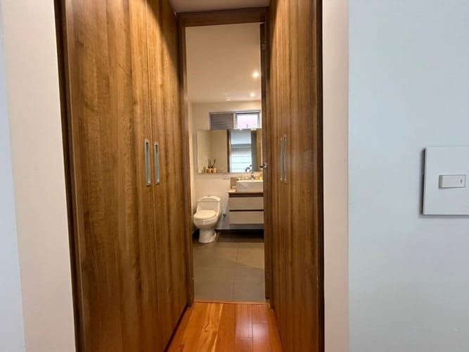 Apartamento de 2 alcobas en venta en Chico Norte, Bogotá, 86 m² · foto 12 de 24