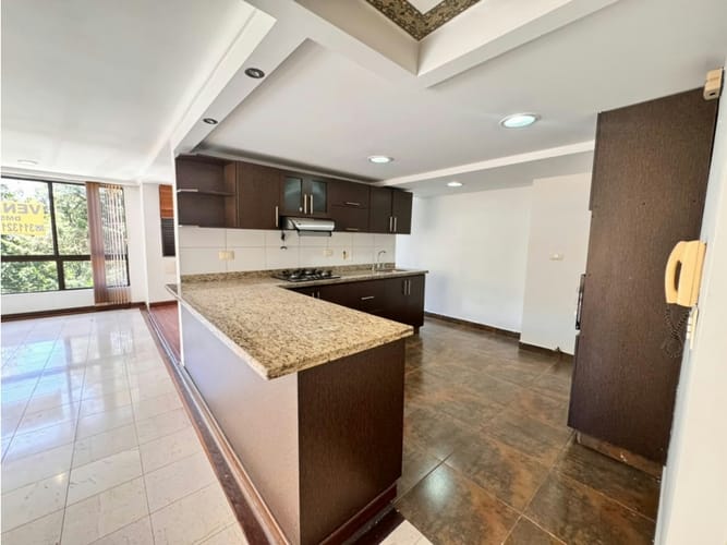 Apartamento de 3 alcobas en venta en El Poblado, Medellín, 107 m² · foto 5 de 15