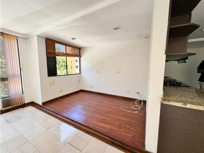 Apartamento de 3 alcobas en venta en El Poblado, Medellín, 107 m² · foto 8 de 15