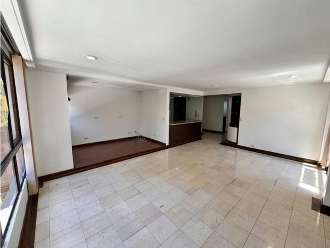 Apartamento de 3 alcobas en venta en El Poblado, Medellín, 107 m² · foto 9 de 15