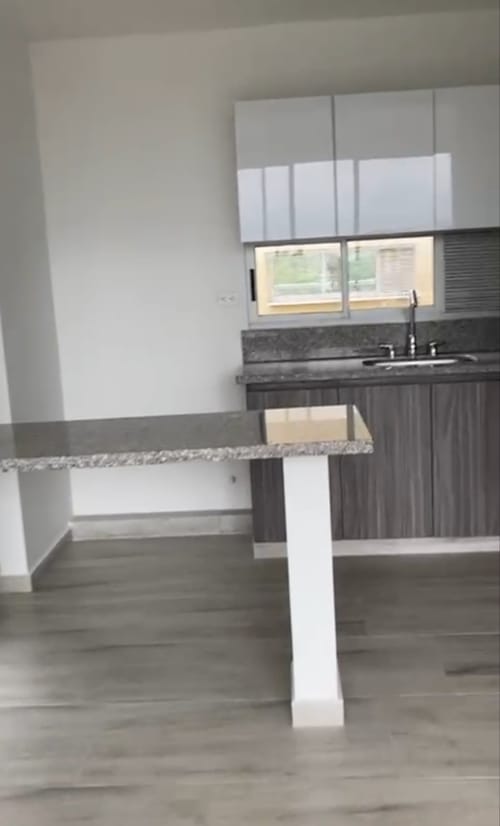 Apartamento de 3 alcobas en venta en Rosales De Tahilandia, Ibagué, 89 m² · foto 5 de 9