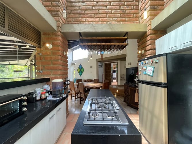 Casa de 3 alcobas en venta en Las Palmas, Envigado, 285 m² · foto 3 de 20