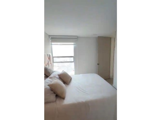 Apartamento de 3 alcobas en venta en Ricaurte, Bogotá, 79 m² · foto 7 de 23