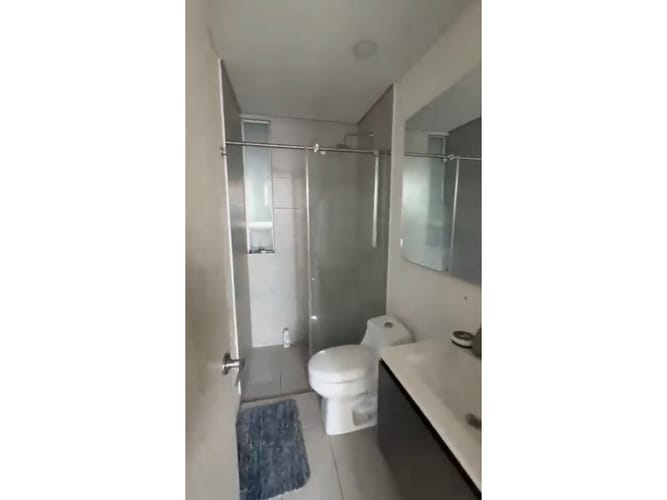 Apartamento de 3 alcobas en venta en Ricaurte, Bogotá, 79 m² · foto 9 de 23