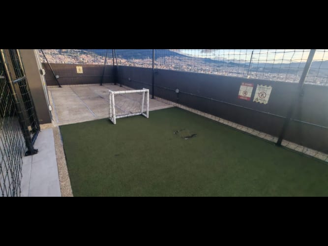 Apartamento de 3 alcobas en venta en Ricaurte, Bogotá, 79 m² · foto 17 de 23