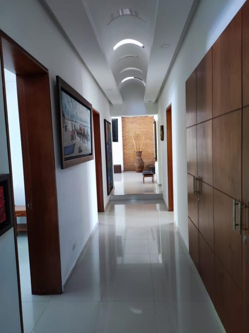 Casa de 5 alcobas en venta en Girardot, Girardot, 400 m² · foto 3 de 15
