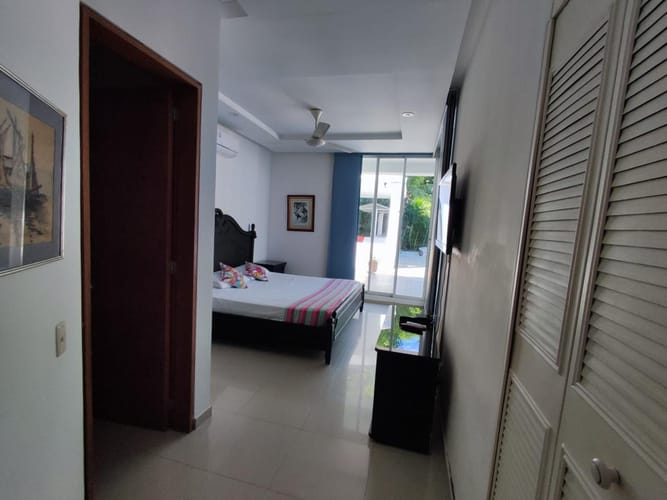 Casa de 5 alcobas en venta en Girardot, Girardot, 400 m² · foto 4 de 15