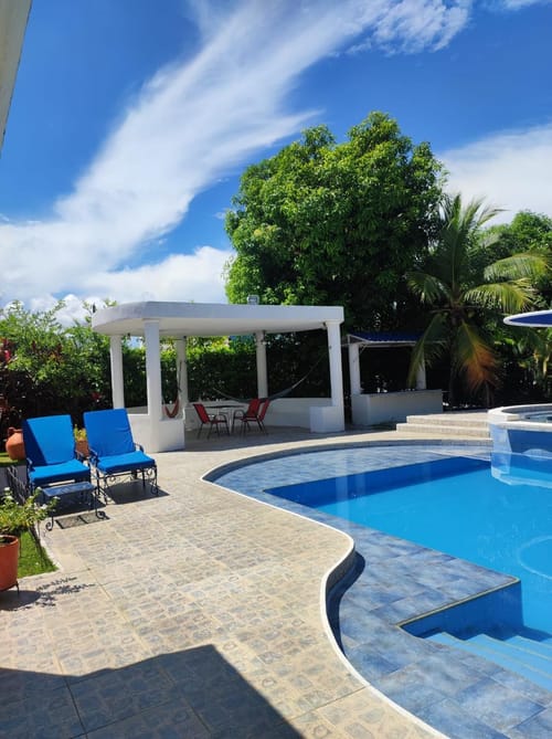 Casa de 5 alcobas en venta en Girardot, Girardot, 400 m² · foto 10 de 15