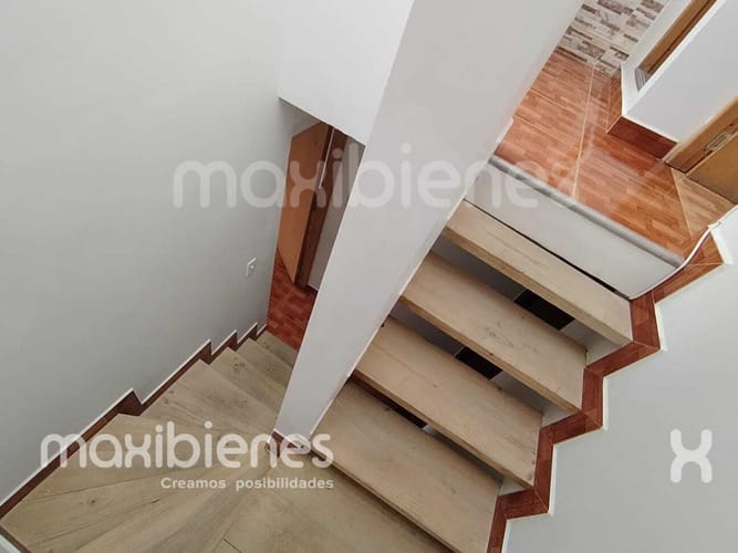 Casa de 4 alcobas en arriendo en Pajarito, Medellín, 75 m² · foto 5 de 17