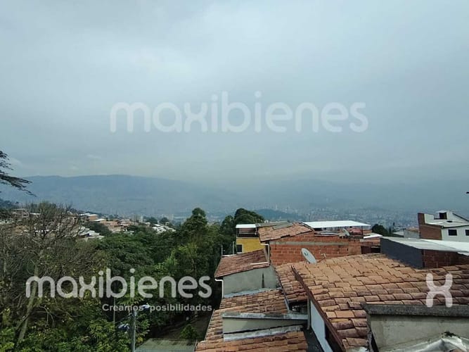 Casa de 4 alcobas en arriendo en Pajarito, Medellín, 75 m² · foto 7 de 17