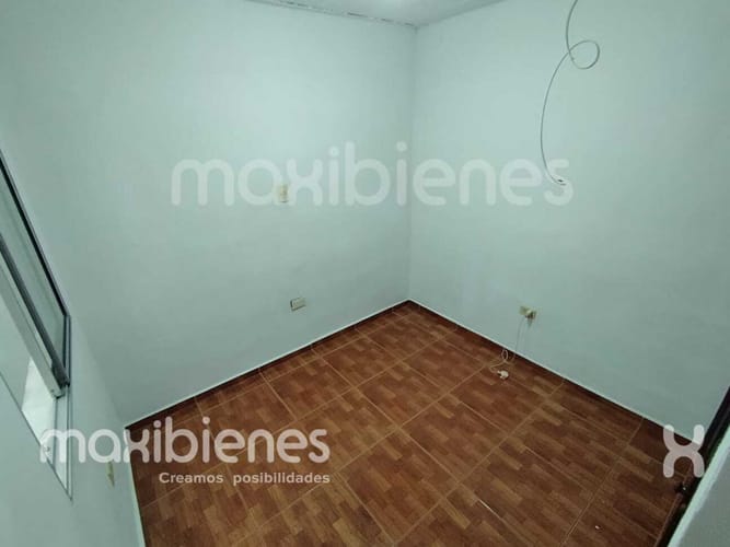 Casa de 4 alcobas en arriendo en Pajarito, Medellín, 75 m² · foto 15 de 17