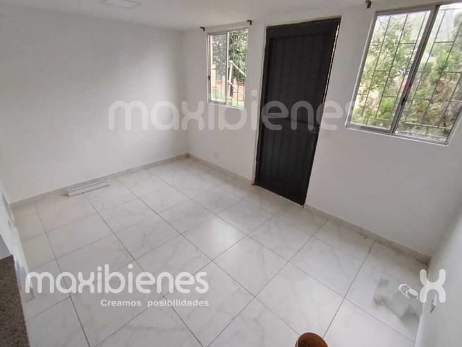 Casa de 4 alcobas en arriendo en Pajarito, Medellín, 75 m² · foto 17 de 17