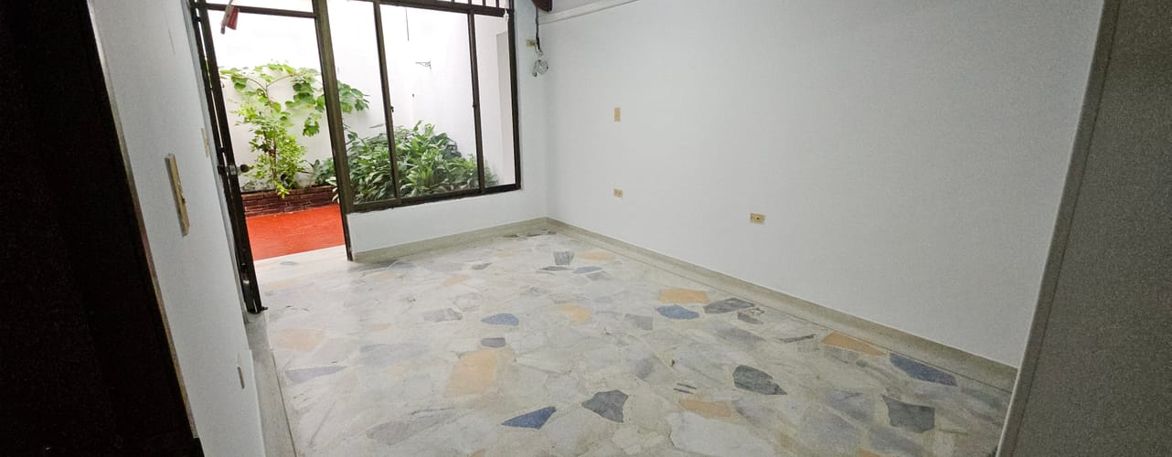 Casa de 5 alcobas en venta en La Independencia, Neiva, 217 m² · foto 15 de 24