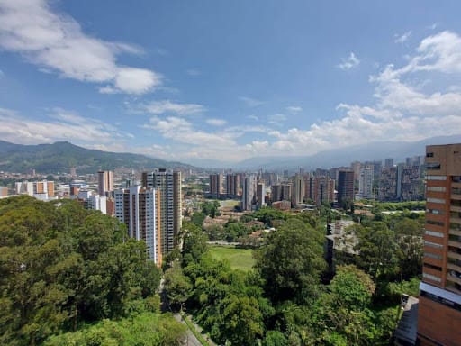 Apartamento de 3 alcobas en arriendo en Aves Maria, Sabaneta, 110 m² · foto 2 de 14