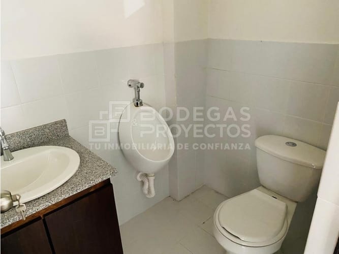 Bodega en arriendo en La Tablaza, La Estrella, 906 m² · foto 7 de 12