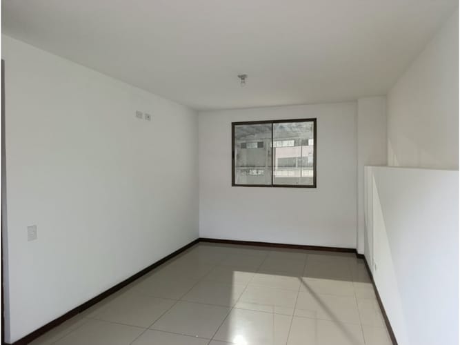 Bodega en arriendo en La Tablaza, La Estrella, 906 m² · foto 9 de 12