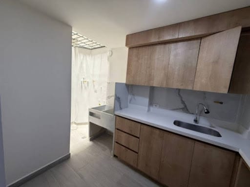 Apartamento de 2 alcobas en arriendo en La America, Medellín, 48 m² · foto 4 de 24