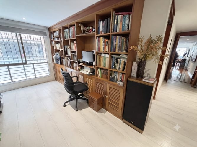 Apartamento de 3 alcobas en venta en Chicó Navarra, Bogotá, 220 m² · foto 8 de 17